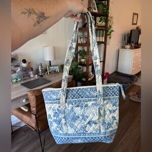 Vera Bradley Blue Toile Tote Bag 2001